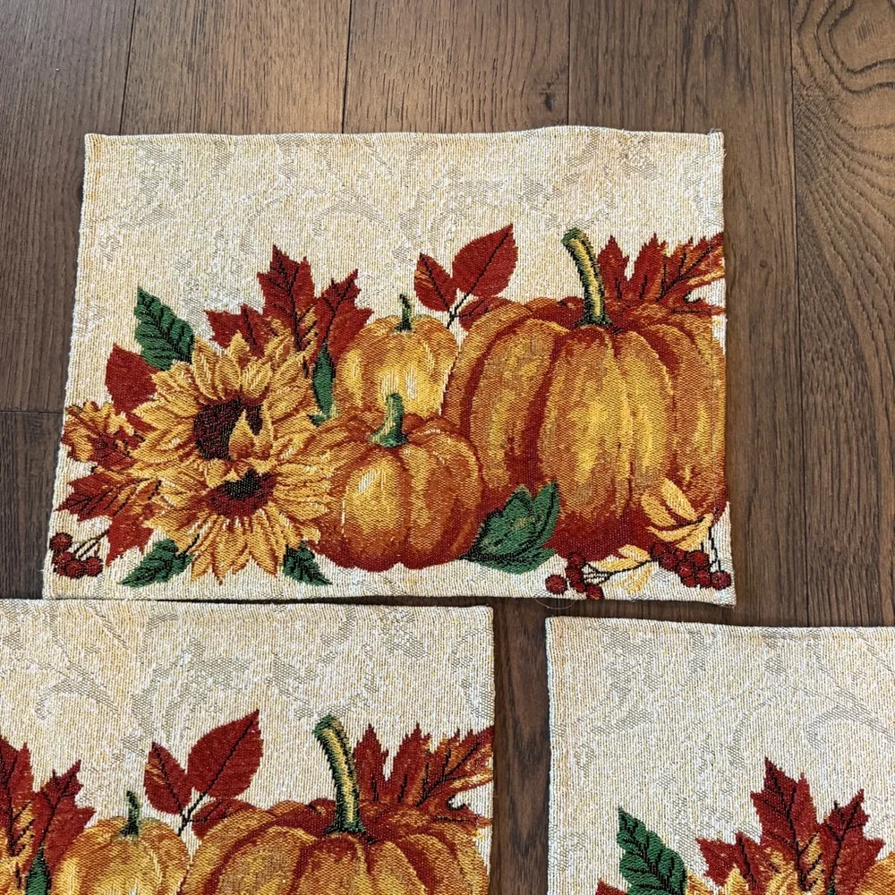 Vintage placemats designed with sunflower & pumpkins, set of 4